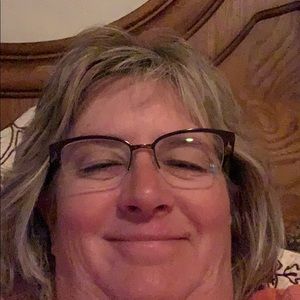 Meet your Posher, Leslie